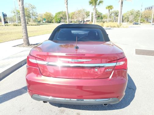 2012 Chrysler 200 Touring