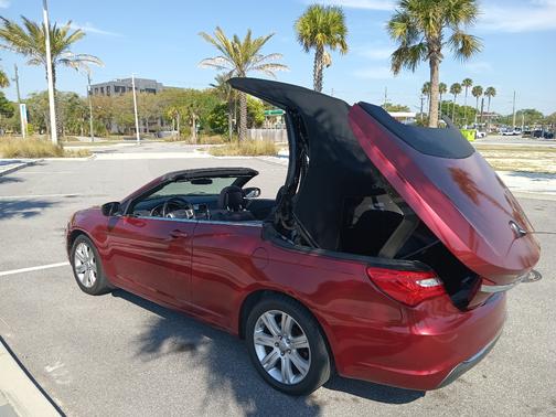 2012 Chrysler 200 Touring