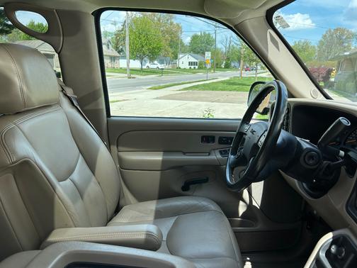 Gold 2005 GMC Sierra 1500 SLT Crew Cab