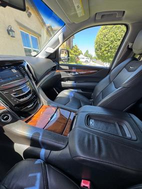 White 2015 Cadillac Escalade ESV Luxury