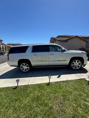 White 2015 Cadillac Escalade ESV Luxury