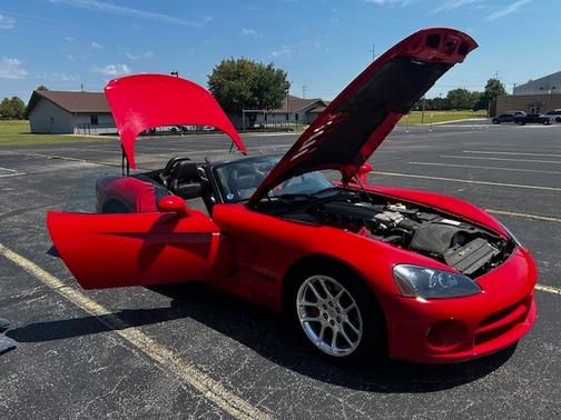 2004 Dodge Viper SRT-10