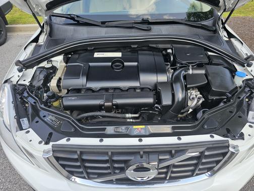 2012 Volvo XC60 3.2 Premier