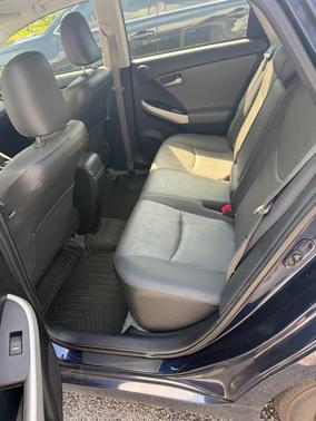 Blue 2015 Toyota Prius Four