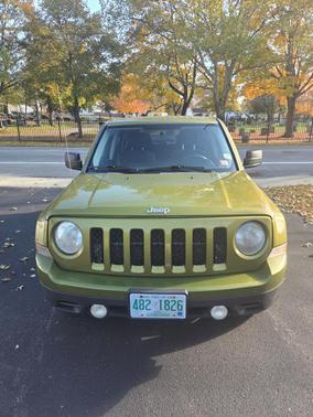 Green 2012 Jeep Patriot Sport