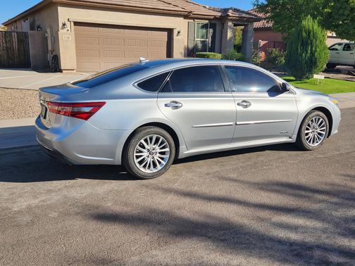 2017 Toyota Avalon Hybrid Limited