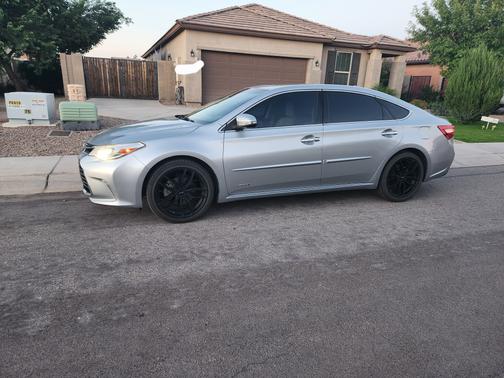 2017 Toyota Avalon Hybrid Limited