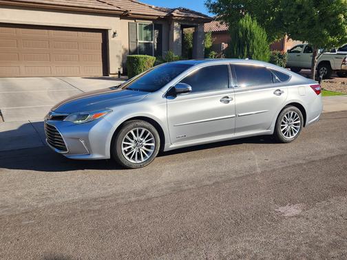 2017 Toyota Avalon Hybrid Limited