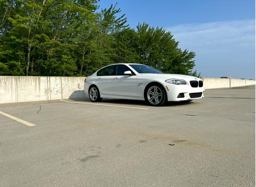 2012 BMW 550 i xDrive