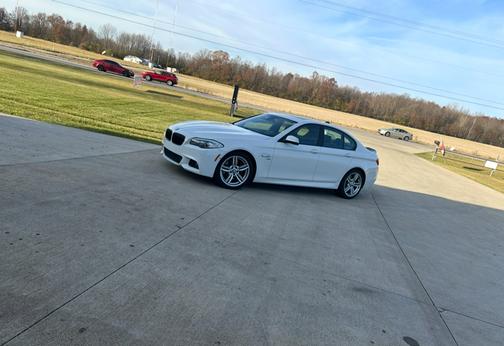 2012 BMW 550 i xDrive