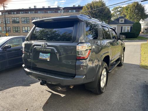 2024 Toyota 4Runner SR5