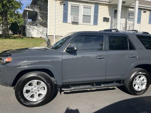 2024 Toyota 4Runner SR5