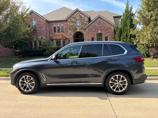 Gray 2019 BMW X5 xDrive40i