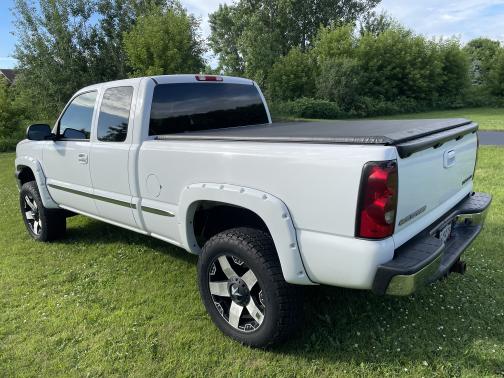 2004 Chevrolet Silverado 1500 LT Extended Cab