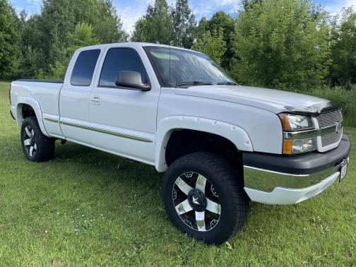 2004 Chevrolet Silverado 1500 LT Extended Cab