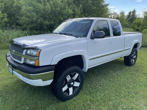 2004 Chevrolet Silverado 1500 LT Extended Cab