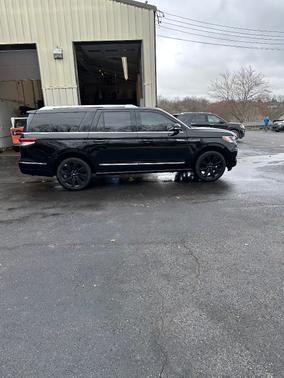 2023 Lincoln Navigator L Reserve