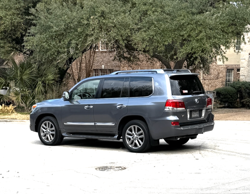 2013 Lexus LX 570 Base