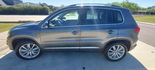 2014 Volkswagen Tiguan Auto SE