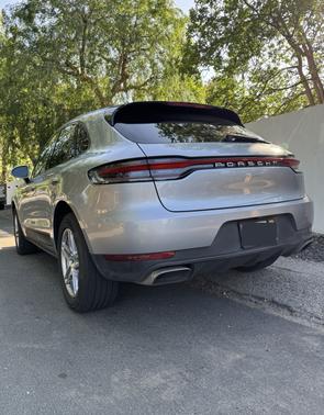 2021 Porsche Macan Macan