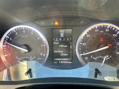 Blue 2015 Toyota Highlander XLE