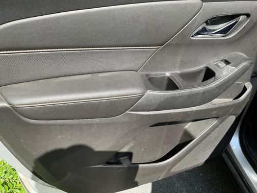 Silver 2019 Chevrolet Traverse Premier