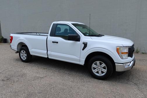 White 2022 Ford F-150 XL