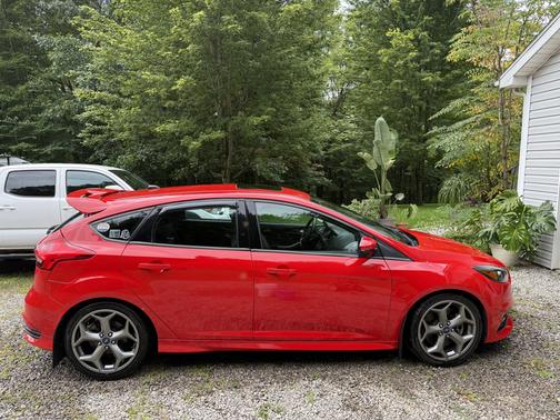Red 2017 Ford Focus ST Base