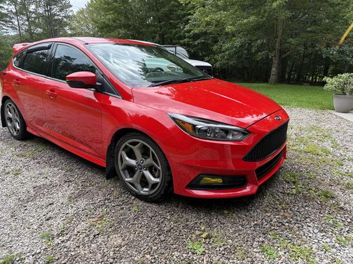 Red 2017 Ford Focus ST Base