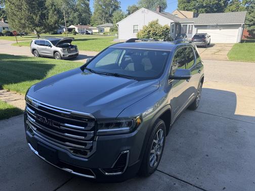 Gray 2021 GMC Acadia SLE