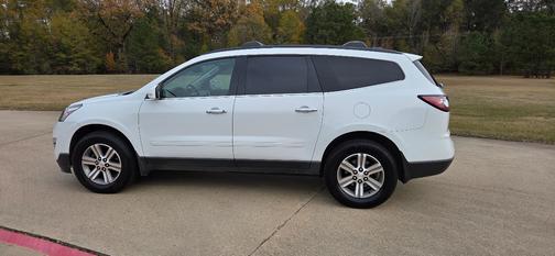 2017 Chevrolet Traverse 2LT