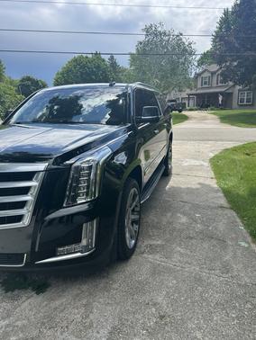 2016 Cadillac Escalade ESV Luxury