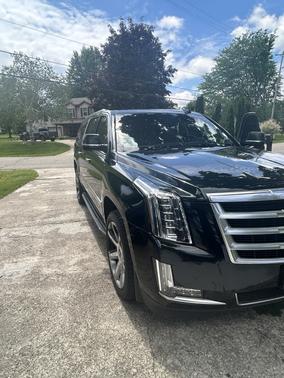 2016 Cadillac Escalade ESV Luxury