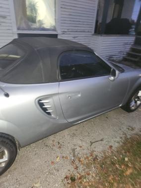 Silver 2004 Toyota MR2 Spyder