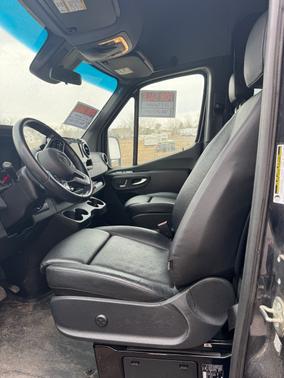 2023 Mercedes-Benz Sprinter 2500 Standard Roof