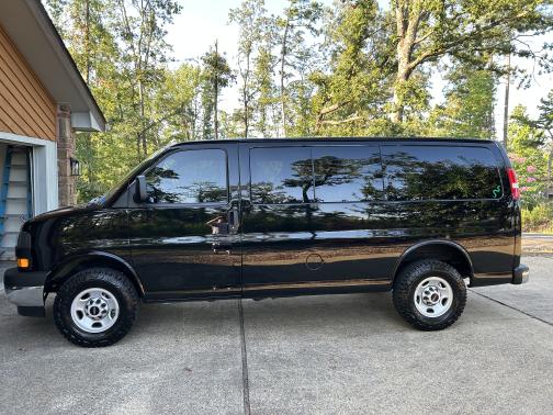 2023 GMC Savana 2500 Work Van