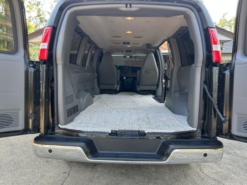 2023 GMC Savana 2500 Work Van