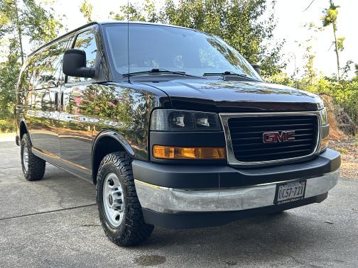2023 GMC Savana 2500 Work Van