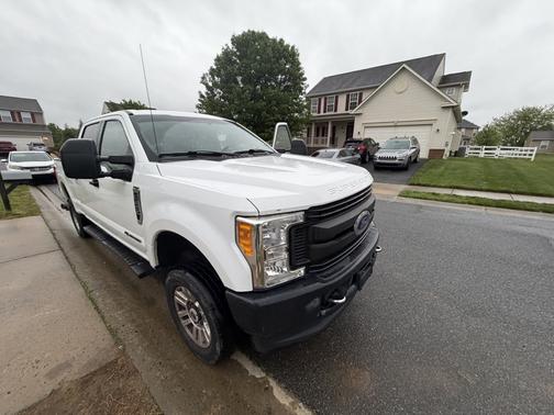 White 2017 Ford F-250 XL