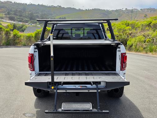 White 2019 Ford F-150 Raptor