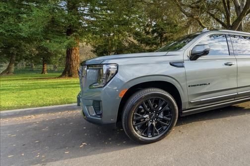 2024 GMC Yukon Denali Ultimate