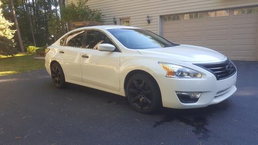 White 2013 Nissan Altima 2.5 S