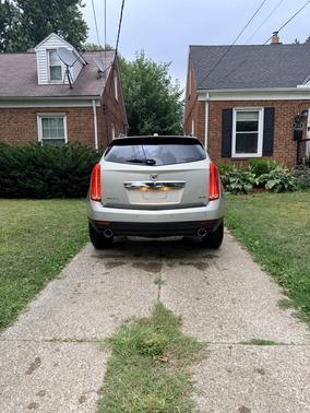 Gold 2015 Cadillac SRX Luxury Collection