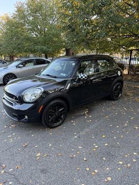 Black 2015 MINI Countryman Cooper S