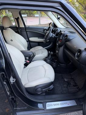 Black 2015 MINI Countryman Cooper S