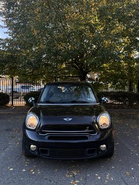 Black 2015 MINI Countryman Cooper S
