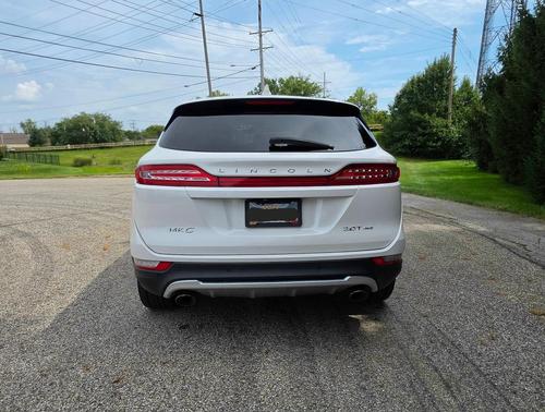White 2017 Lincoln MKC Reserve