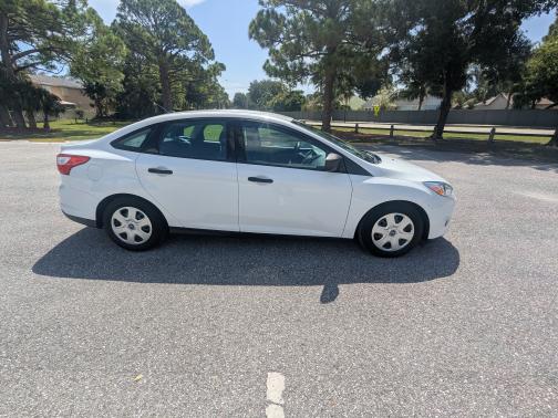 2014 Ford Focus S