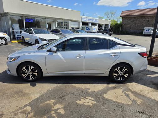 Silver 2023 Nissan Sentra SV