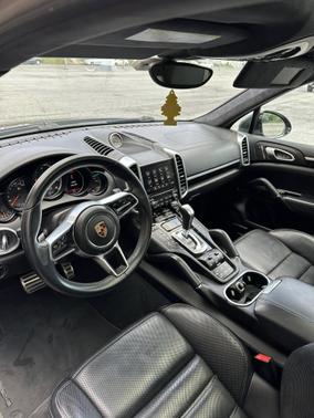 2017 Porsche Cayenne Turbo
